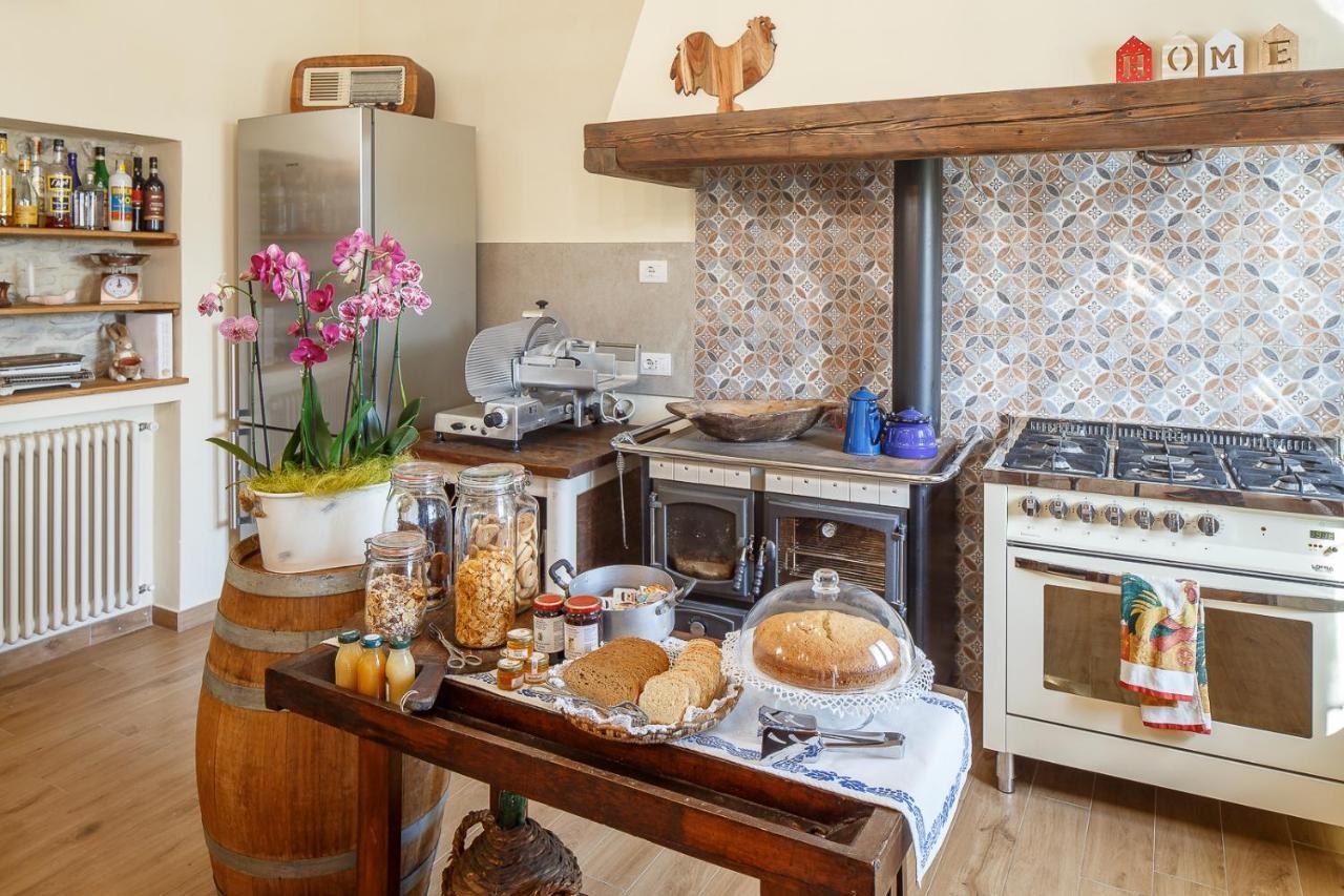 Il Pettirosso Bed and Breakfast SantʼArcangelo di Romagna Exteriör bild