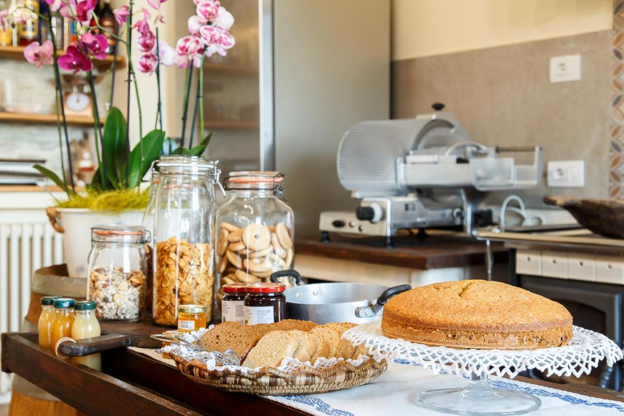 Il Pettirosso Bed and Breakfast SantʼArcangelo di Romagna Exteriör bild